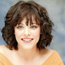If you're looking for a new short hairstyle or would like to cut your long hair, have a look at these classy short hairstyles that will offer you inspiration in finding your perfect short hairdo. Cute Easy Hairstyles For Curly Frizzy Hair Haircuts For Frizzy Hair Frizzy Curly Hair Frizzy Wavy Hair