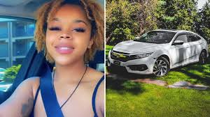 Never Knew This:' Honda Civic Driver of 3 Years Reaches for Key Fob. Then  She Realizes It Has a Little-Known Feature