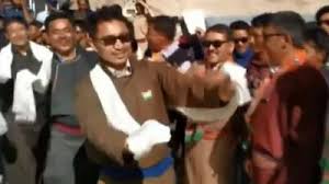 See full description, what to wear suggestions, photos, reader comments and what's the scene? Video Ladakh Bjp Mp Namgyal Steals Show Again Dances On I Day