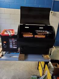 I will compare this unit to the traeger junior elite because traeger is the most popular brand of pellet grill and the junior elite is very close in size and price. Traeger Junior Elite 20 Pellet Grill Bronze Walmart Com Walmart Com