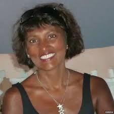 Tourists struggling to find cash in India