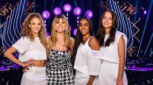Nick jonas im finale von germanys next topmodel (live). Gntm 2019 Cacilia Simone Oder Sayana Wer Wird Germany S Next Topmodel