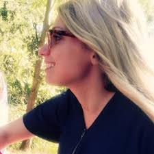 Julia Marlow (@marlow_julia)