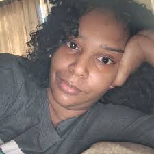 Are there any spells in 5e that let you open up like a portal between to  spots