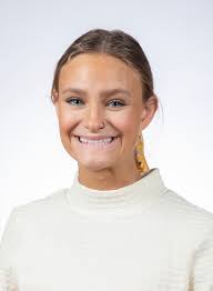 Kimberly Baucom's Instagram, Twitter & Facebook