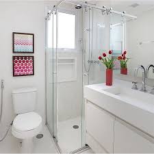 Banheiro Todo Branquinho E Um Charme Ne Bancada Esculpida Pastilha Clarinha No Bo Sala E Cozinha Integradas Decoracao De Banheiro Simples Decoracao Banheiro