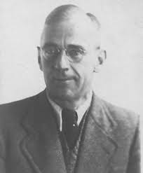 Karl Lau, geboren am 14. Januar 1895 als Sohn eines Pastors in Weddingstedt  in Schleswig-Holstein, diente als Soldat im Ersten