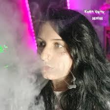 Kyra Gray's Instagram, Twitter & Facebook