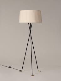 Vintage brass lamp for restoration or parts it's 3way switch and works 27 tall. Tripode Floor Lamps Santa Cole