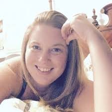 Hollie Crews's Instagram, Twitter & Facebook