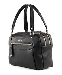 Le « made in italy » ainsi que le goût de l'extrême féminité, et de la femme en général, animent le styliste. Liu Jo Gentile Satchel With Pocket Nero Buy Bags Purses Accessories Online Modeherz