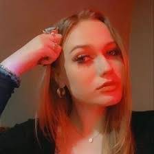 Emma Shoemaker's Instagram, Twitter & Facebook