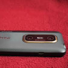 3-D-Handy ohne Brille: HTC Evo 3D - DER ...