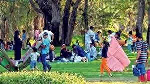 In Uae Expats Celebrate The More Holidays By Private Organizations Dubai Uae Holidays Family Sponsorship Expat Sponsorship