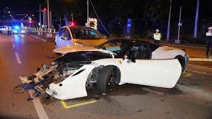 In 1962 jim hall and hap sharp formed chaparral cars, inc. Unfall Stuttgart Sportwagen Rammt Zwei Autos Funf Erwachsene Und Ein Baby Verletzt Sudwest Presse Online