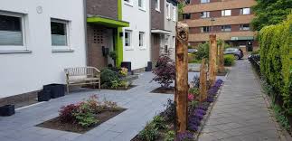 Herzlich willkommen bei zanders gartenbau und landschaftsbau aus viersen. Garten Und Landschaftsbau Bublica In Dusseldorf Baumfallung Pflasterarbeiten Rollrasen Zaunbau Teichbau