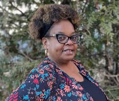 Caitlin Devine's Instagram, Twitter & Facebook