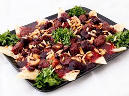 أعد الشيف عم ار مخللاتي في مطعم المي اس اللبناني البيوت المكتبية هذا الطبق How To Cook Beef Beef Meat Main Meals