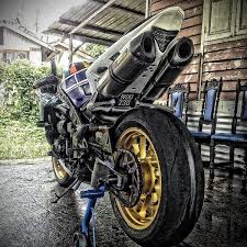 Aquí informamos sobre precios, promociones y especificaciones técnicas de los productos comercializados exclusivamente a través de nuestra red de distribuidores autorizados. Lil Moco On Twitter R1 Malaysia Crossplane Yamaha Http T Co Gp8xcb2cfx