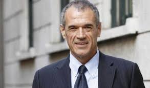 Nessuna comunicazione ufficiale su cosa sia successo durante la riunione con sergio mattarella. Carlo Cottarelli Eta Altezza Moglie Figli Biografia E Vita Privata