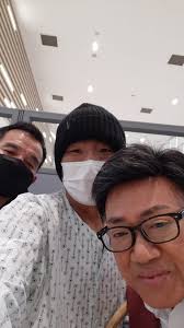 버티고 버티다 보면이라는 글과 함께 사진을 게재했다. ê¹€ì² ë¯¼ ê°œê·¸ë§¨ ì„ ë°° ì—„ìš©ìˆ˜ ì´ìš©ê·¼ì— ê°ì‚¬í•©ë‹ˆë‹¤ ì™œ í•œê²½ë‹·ì»´