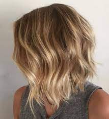 Messy Bronde Bob With Jagged Ends Medium Bob Hairstyles Bob Hairstyles Medium Hair Styles