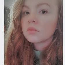 Holly Fuller's Instagram, Twitter & Facebook