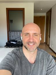 Milky Joe! What have they done to you! 😢 Again..random bar in Bali!