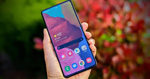 Последние твиты от samsung electronics (@samsung). Galaxy A51 Review Samsung Beats The Iphone Se In These Important Ways Cnet