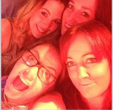 Triona Scully (@bluewhale1204)