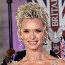 Amy Schumer makes candid confession about intimacy in her life that sparks  debate