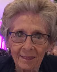 Lisa Shealy's Instagram, Twitter & Facebook