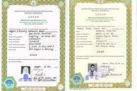Ketika kamu mendapatkan transcript nilai, jangan lupa fotocopy dokumen tersebut menjadi beberapa lembar dan mintakan tandatangan kepala sekolah disertai cap basah (legalisir). Contoh Legalisir Stempel Ijazah Yang Benar Smp Sma Dan Universitas Mamikos Info