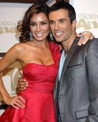 Carlos martín karpan (born june 3, 1974 in villa del parque, buenos aires, argentina) is an argentine actor, notable for playing a heartthrob in the telenovela el cuerpo del deseo. Elizabeth Gutierrez Si Martin Karpan Home Facebook