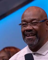 He’s ready to call out his friend over their BRATTY DAUGHTER! 😠🛑