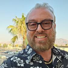 Robert Falzone's Instagram, Twitter & Facebook