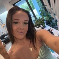 Ashlee Robb's Instagram, Twitter & Facebook