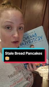 Hollis Bean's Instagram, Twitter & Facebook