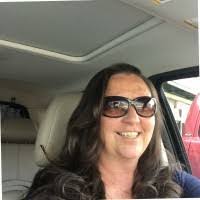 Elizabeth Jarrard's Instagram, Twitter & Facebook