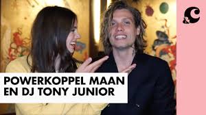Nu In C Maan Zorgt Voor Ruzie In Het Koningshuis C