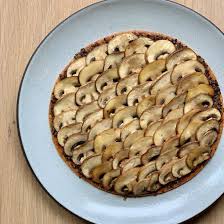 Tarte Feuilletee Aux Champignons De Paris De Cyril Lignac Recette En 2020 Feuillete Aux Champignons Tarte Aux Champignons Tarte Feuilletee