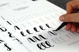 Handlettering ist die kunst buchstaben,. Handlettering Brush Lettering Anleitung Fur Anfanger Kostenlose Ubungsblatter Pinselleicht Einfaches Hand Lettering Fur Jeden