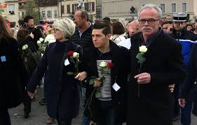 Trois ans après le meurtre d'alexia, le procès de son mari jonathann daval s'est ouvert lundi à vesoul. Meurtre D Alexia Jonathann Daval Condamne A Verser 165 000 Euros De Dommages Interets Aux Proches De La Victime Macommune Info
