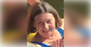 Kelly Beal's Instagram, Twitter & Facebook