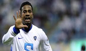 ناصر الشمرانى ، اتولد 23 نوفمبر 1983 ، ده لعيب كوره قدم سعودى معتزل, ابتدا مسيرته مع نادى الوحده السعودى سنه 2003 ، وفى سنه 2007 لعب ناصر مع نادى الشباب السعودى سنه 2007 ، وفى سنه لدلوقتى لعب مع الهلال من سنه 2013 ، وفى سنه 2014 واخد. Ø§ÙØ´ÙØ±Ø§ÙÙ ÙÙØ§Ù ÙØ±Ù Ø¨ÙÙ Ø§ÙÙÙØ§Ù ÙØ§ÙØ´Ø¨Ø§Ø¨ ÙØ§ÙØ¬Ø§Ø¨Ø± ØªØ§Ø¬ Ø¹ÙÙ Ø±Ø¤ÙØ³ÙØ§ ÙÙØ§ÙÙØ±Ø©