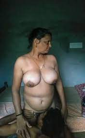 Mature Aunty pussy eaten
