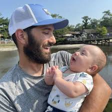 I do hate that Belle so much, for causing so much harm, I glad she finally  got what she deserved. I went like Mr. Krabs as soon as the episode was over