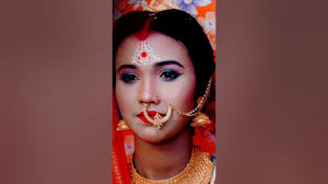 mone pora jai sara bari moi 😊😊