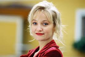 People who liked eva herzig's feet, also liked Hengstparade Fernsehserien De