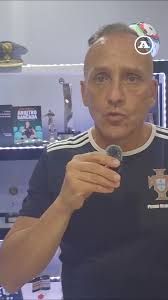 A análise de Pedro Henriques à expulsão de Paulo Victor, no Benfica-Santa  Clara, após entrada sobre Tomás Araújo. #benfica #santaclara #pedrohenriques